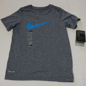 NWT Boy Nike tee Dry Fit sz S